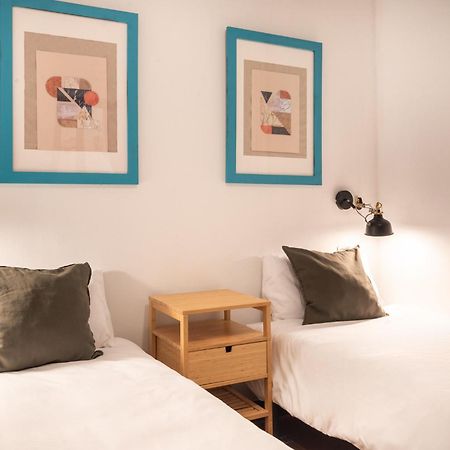Spacious & Sunny Apt With Terrace In The City Center Barselona Dış mekan fotoğraf
