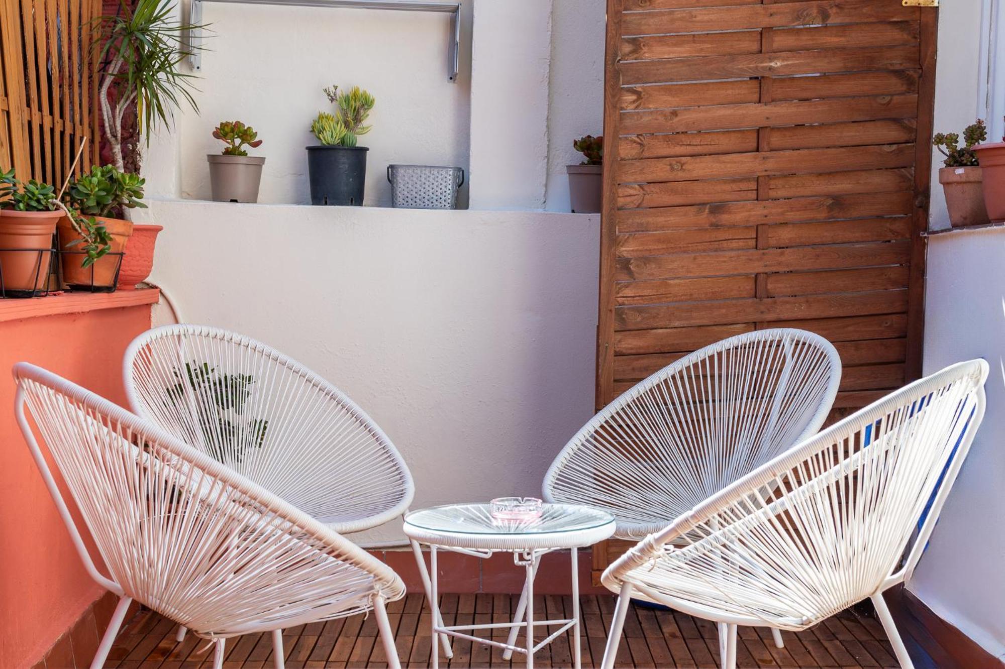 Spacious & Sunny Apt With Terrace In The City Center Barselona Dış mekan fotoğraf